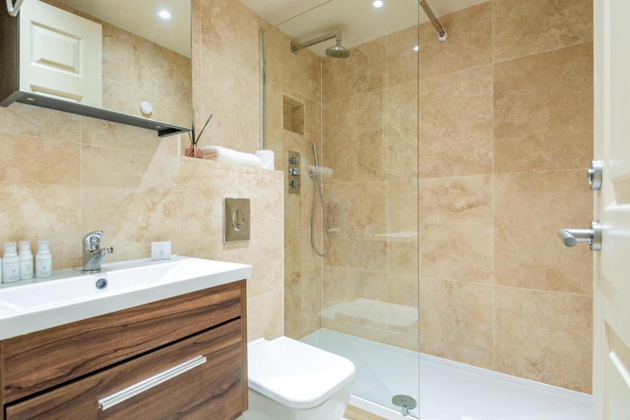 Stunning 3-Bedroom In The Heart Of London With Parking-Hosted By Sweetstay Exterior foto